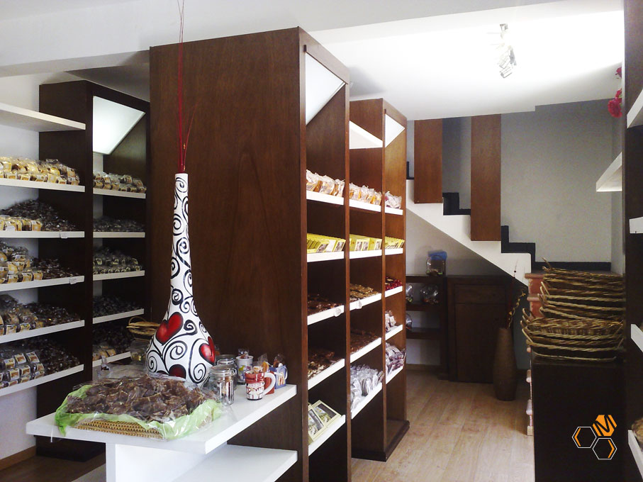 images/proyectos/COMERCIAL/024 DULCES BERNAL/interiores/dulces-bernal-2-comercial-arquitectos-en-queretaro-mem-arquitectos-construccion.jpg